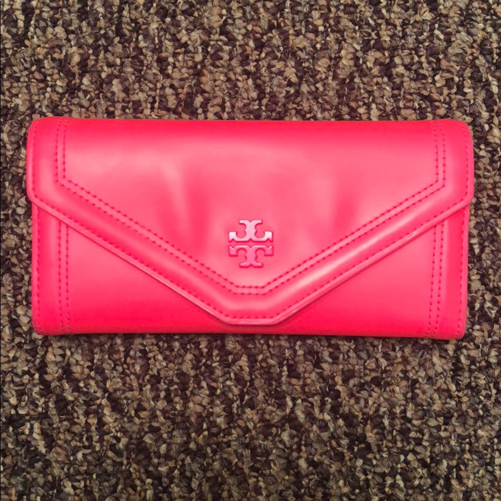 Tory Burch Kira Neon Continental Wallet